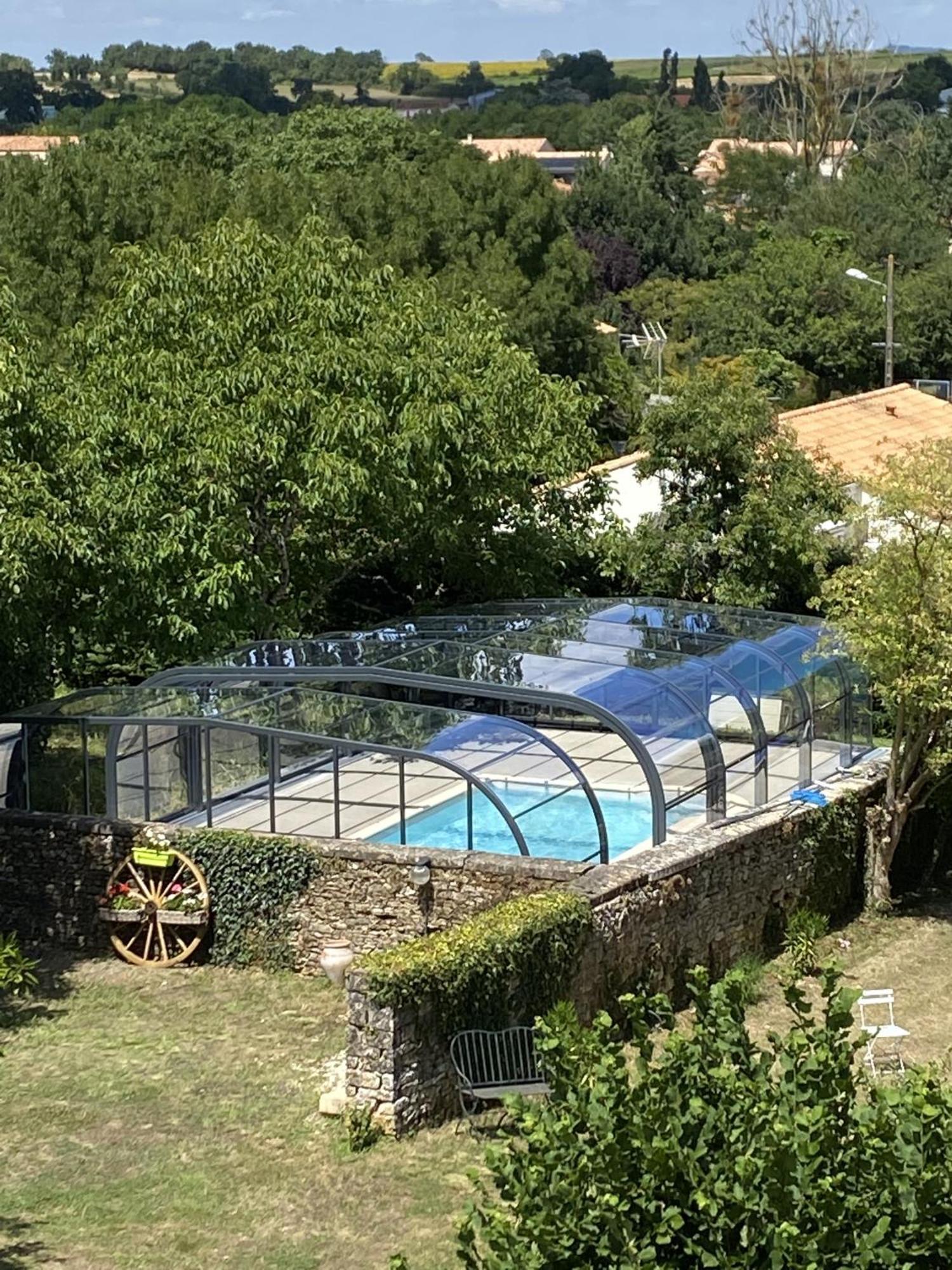 Holiday Home La Brijopa Bazoges-en-Pareds Luaran gambar