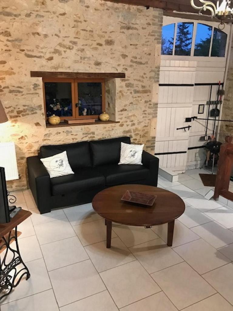 Holiday Home La Brijopa Bazoges-en-Pareds Luaran gambar