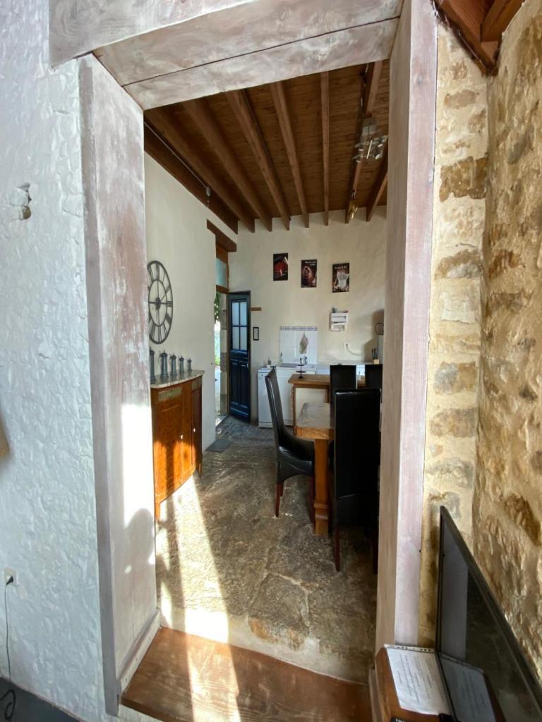 Holiday Home La Brijopa Bazoges-en-Pareds Luaran gambar