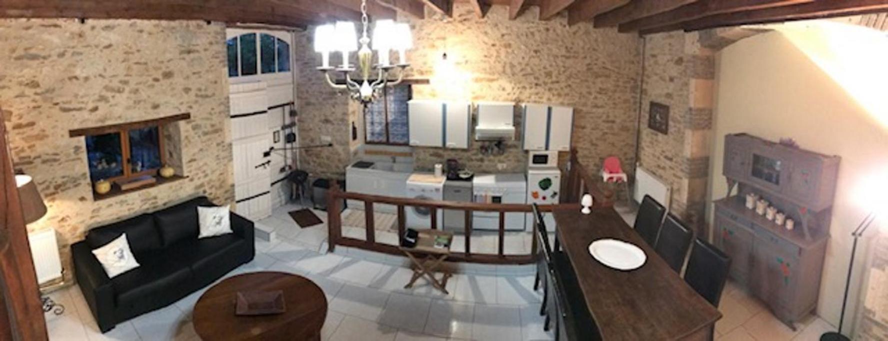 Holiday Home La Brijopa Bazoges-en-Pareds Luaran gambar