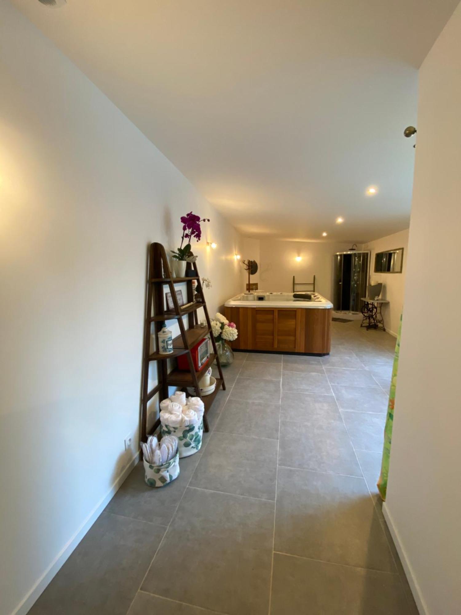 Holiday Home La Brijopa Bazoges-en-Pareds Luaran gambar